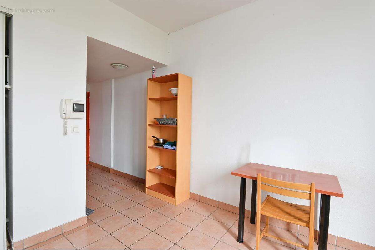 Appartement 1 pièce de 23 m² situé à Nîmes - photo 4