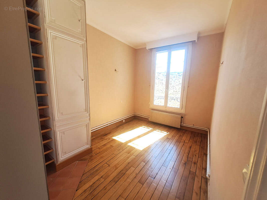 Appartement à MONTROUGE