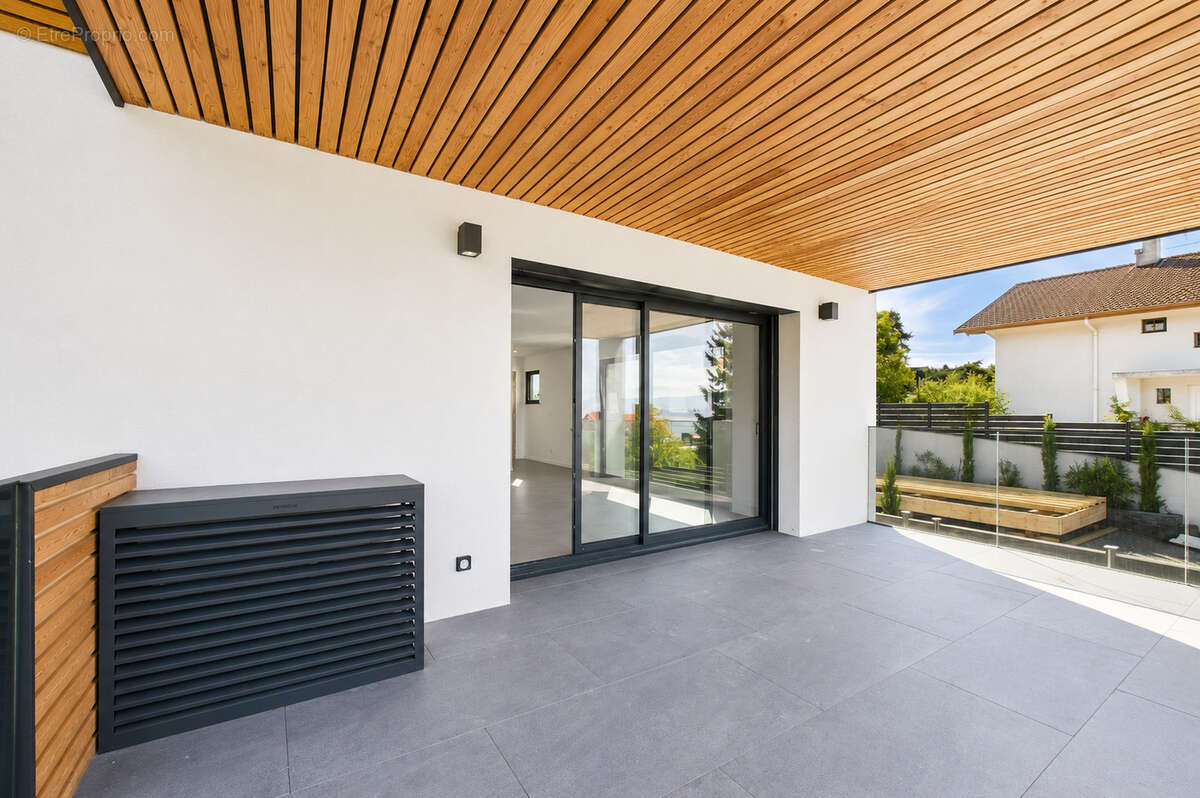 Appartement à NEUVECELLE