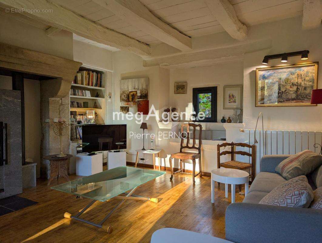 Maison à SAINT-MARTIN-LAGUEPIE