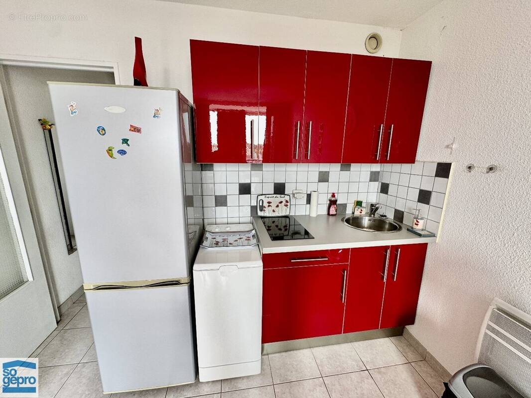 Réf : 2111 - Vente Studio Cabine avec vue dégagée parking et cellier secteur Centre Port ! - photo 8