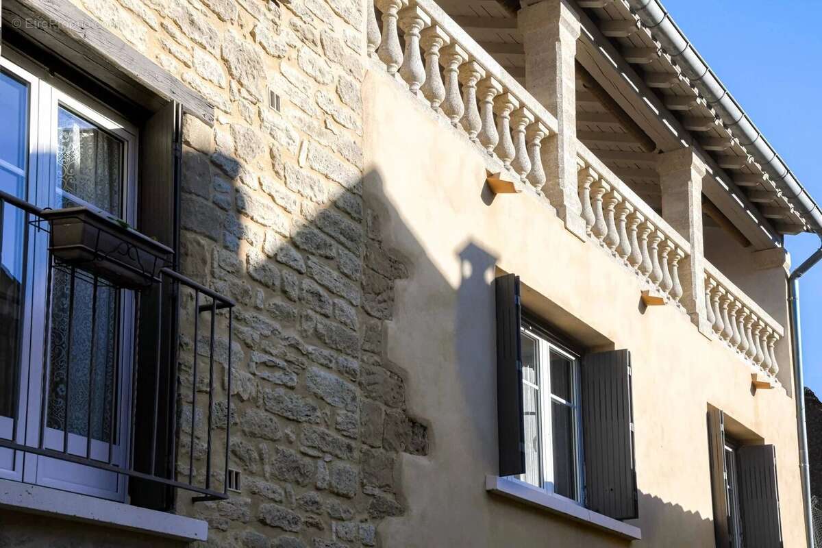 Maison à UZES