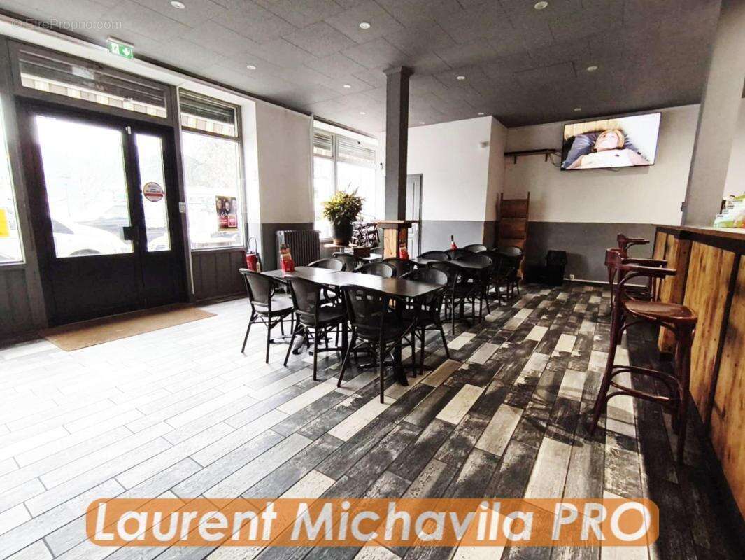 Commerce à LE BOUSQUET-D'ORB