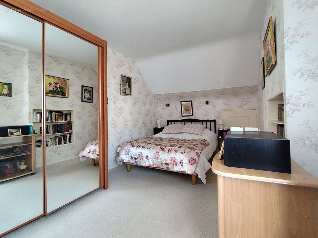 Maison à LE POULIGUEN