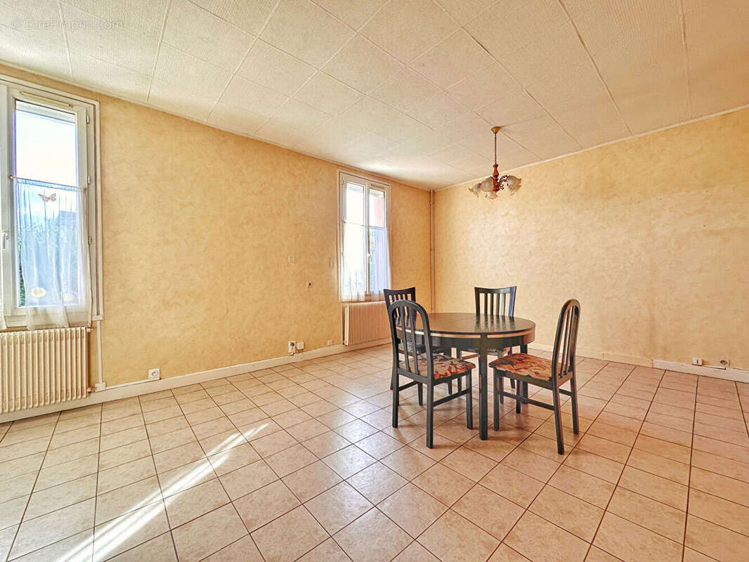 Maison à CLERMONT-FERRAND