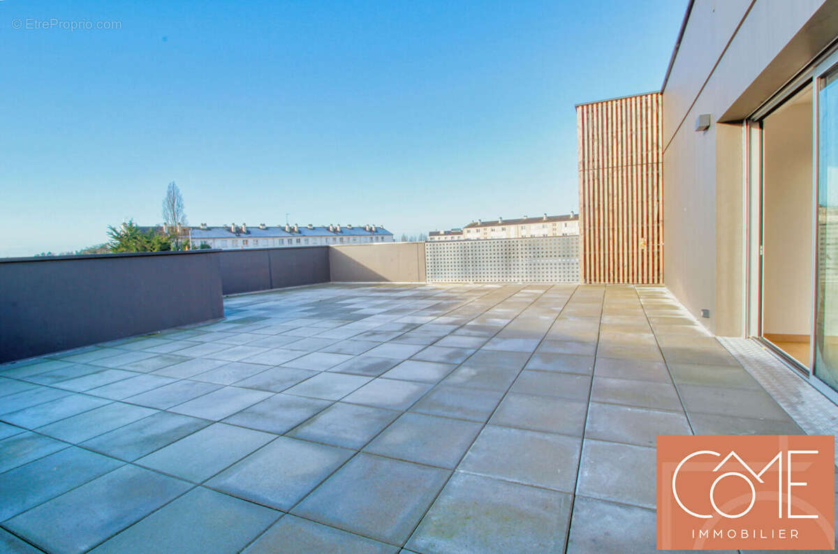 Appartement à SAINT-JACQUES-DE-LA-LANDE