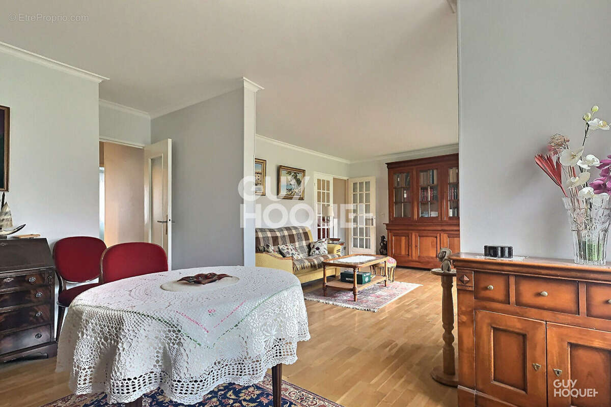 Appartement à MAISONS-ALFORT