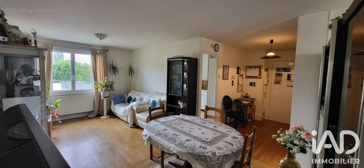 Photo 1 - Appartement à RUEIL-MALMAISON