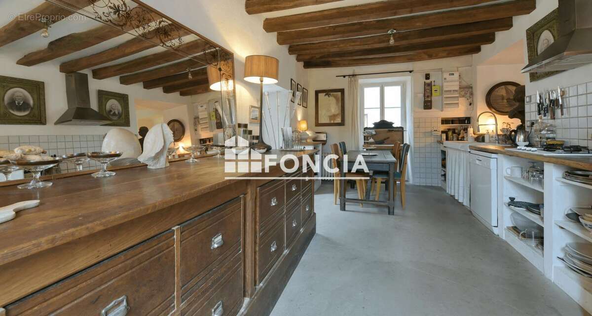 Maison à SILLE-LE-GUILLAUME