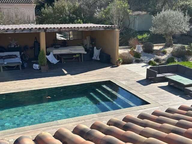 Maison à SAINT-MAXIMIN-LA-SAINTE-BAUME