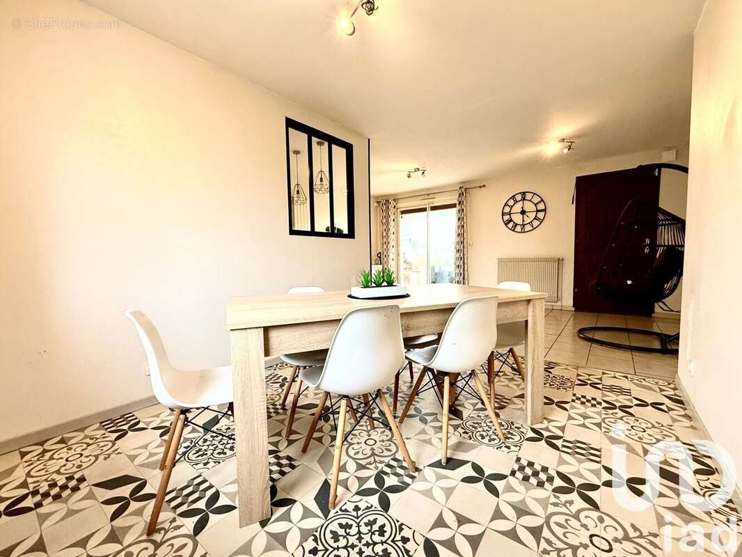 Photo 5 - Maison à LA VILLEDIEU-DU-CLAIN