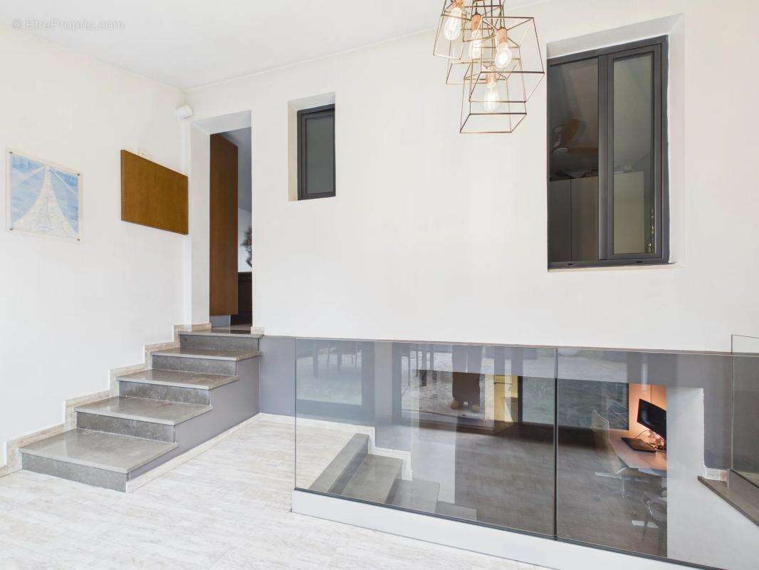 Maison à SAINT-MAUR-DES-FOSSES