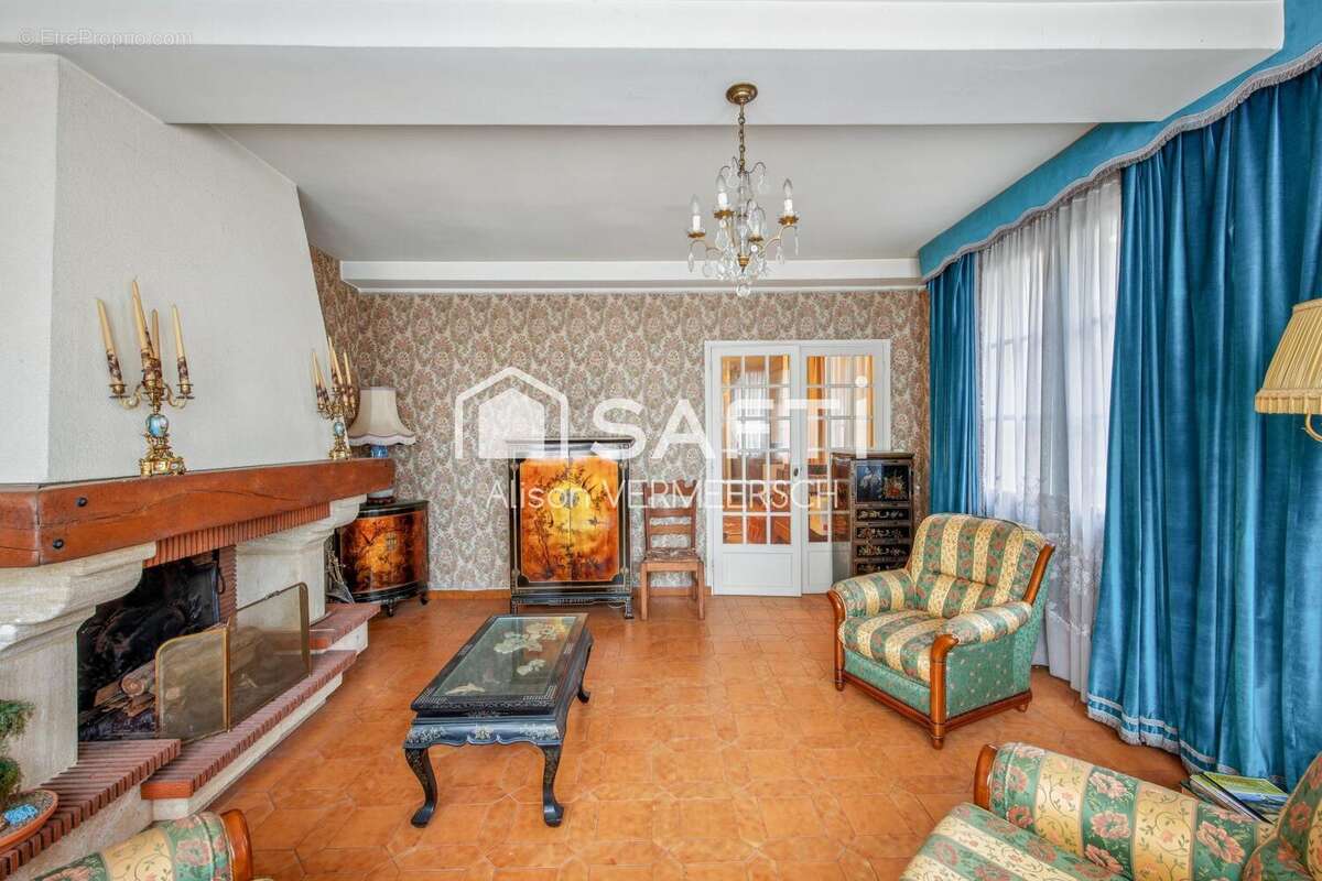 Maison 204 m² à La Roche-Guyon  - photo 7