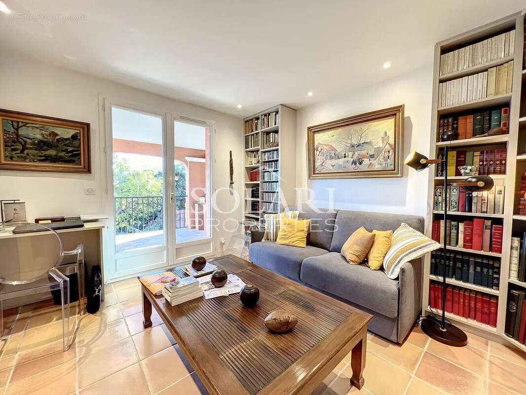 Maison à THEOULE-SUR-MER