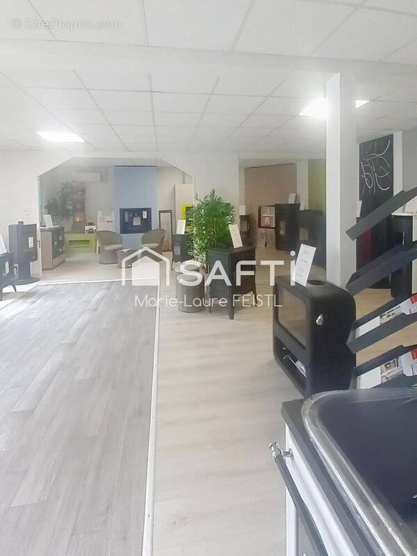 Photo 1 - Commerce à LOCHES