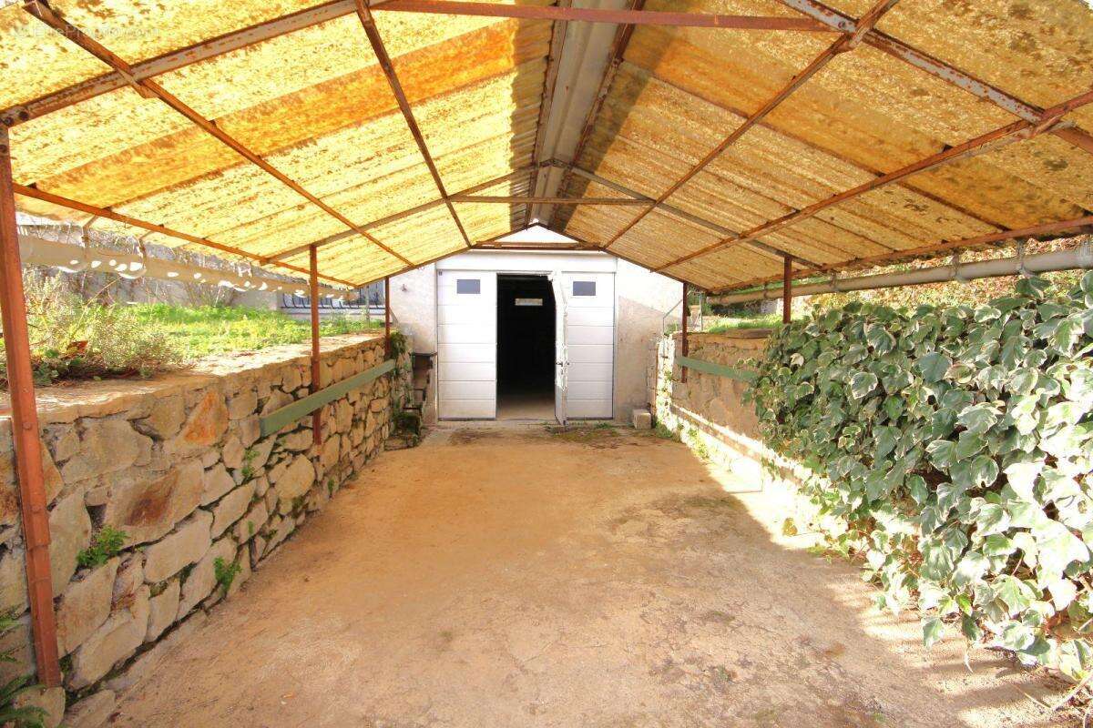 Maison à LA FOUILLADE