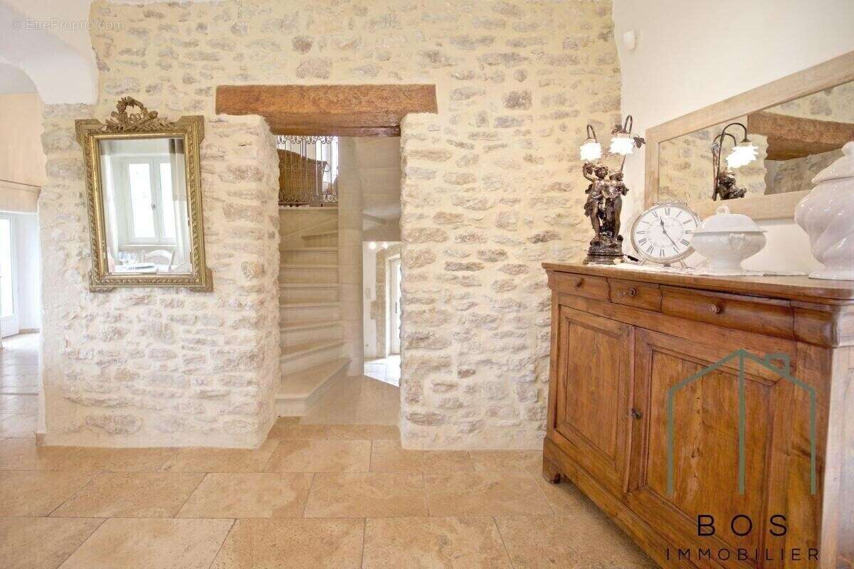 Maison à BONNIEUX