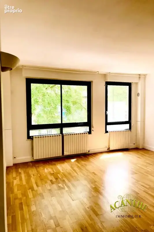 Appartement à PARIS-16E