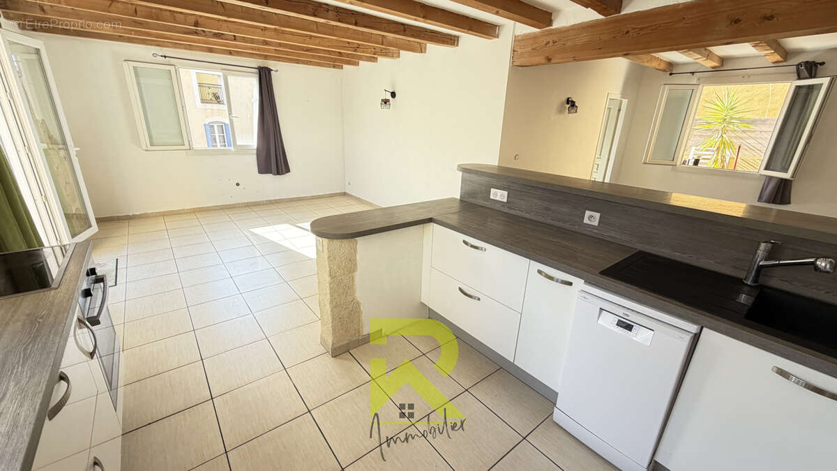 A Florensac   Spacieux appartement F7 avec grandes terrasses - photo 9