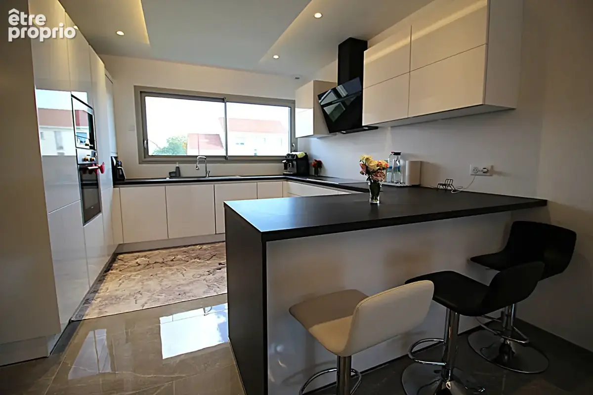 Maison d'architecte neuve 6 pièces à vendre à Ormes - Grand standing - photo 4