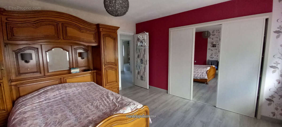 Maison à LENCLOITRE