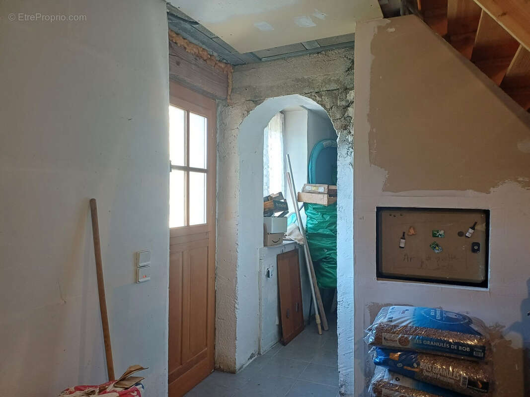 Maison à MALEVILLE