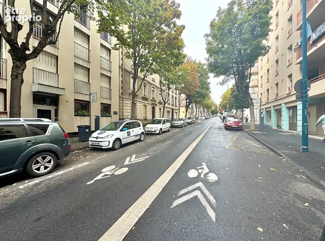 CLERMONT-FERRAND / Immeuble de caractère du XIXe, 84 M2 habitables et espaces chaleureux ! - photo 16