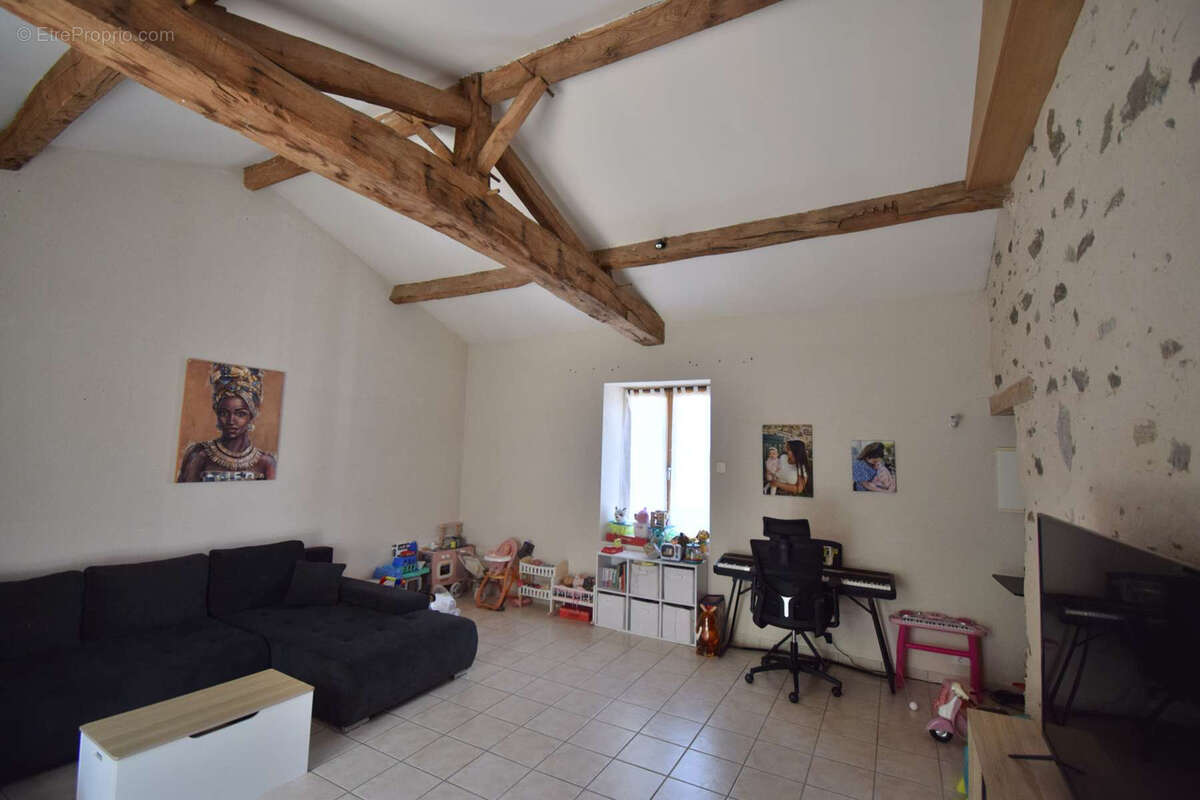 Maison d'habitation - photo 4