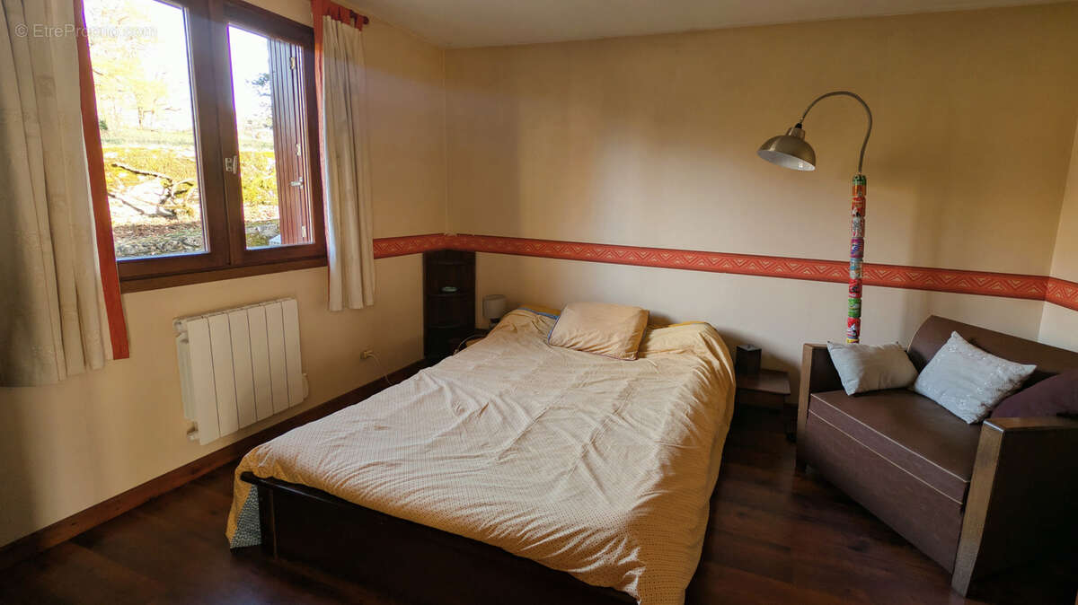 Maison à LAVERGNE