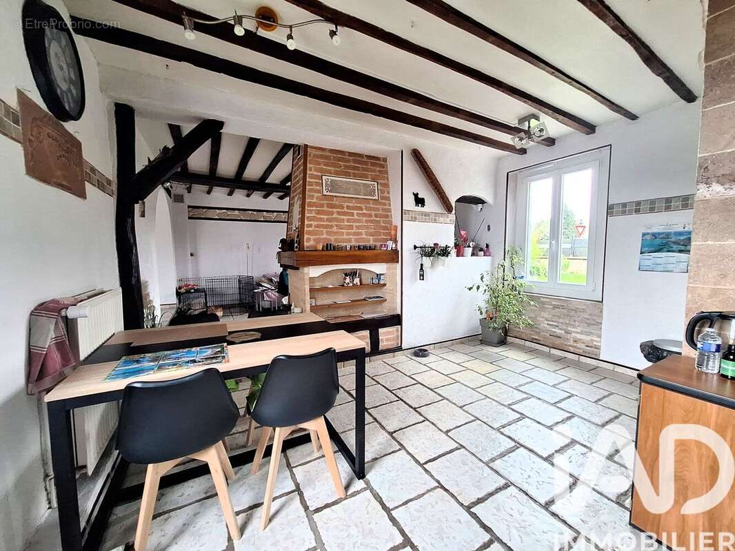 Maison 125 m² à Saint-Germain-Sous-Doue  - photo 8