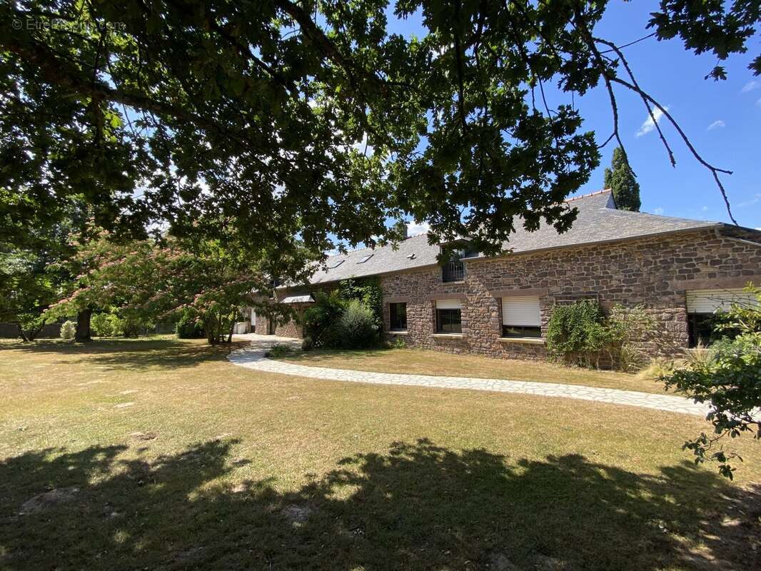 Maison à BREAL-SOUS-MONTFORT