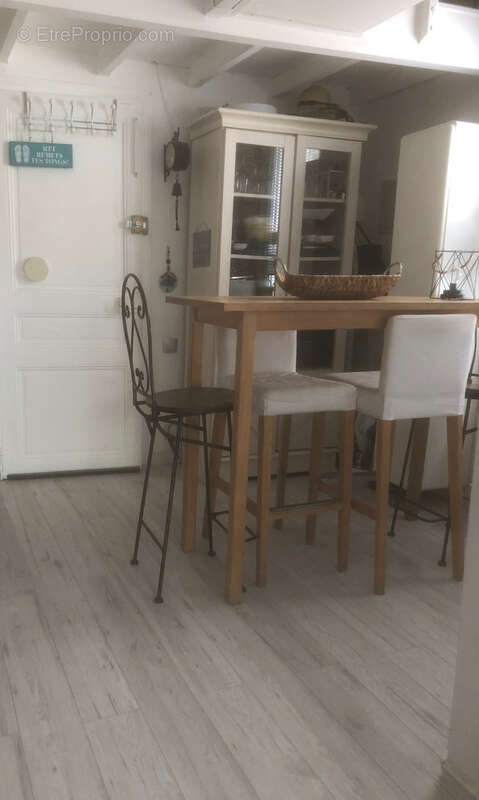 Appartement à MAUGUIO