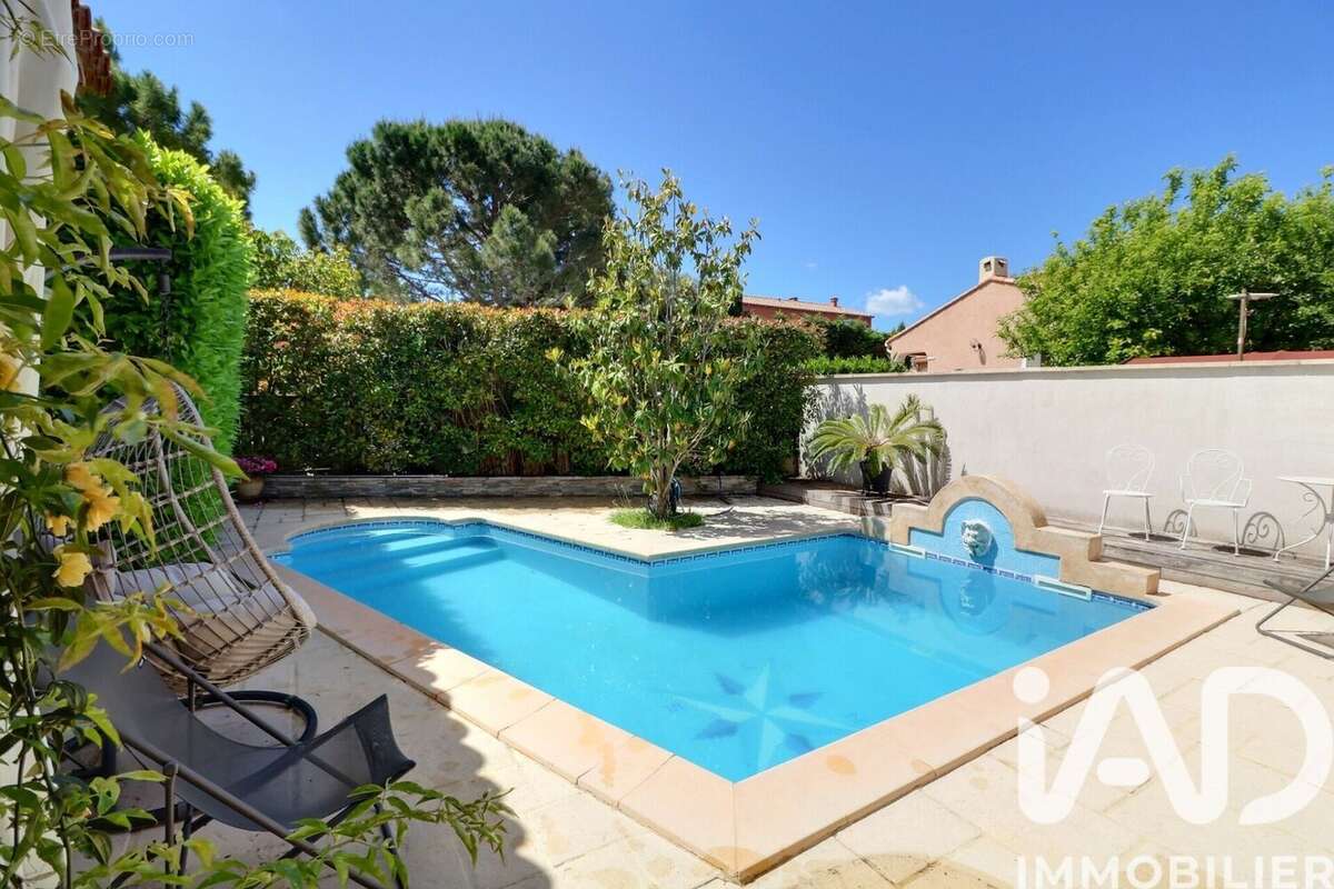 Photo 2 - Maison à CHATEAUNEUF-LES-MARTIGUES