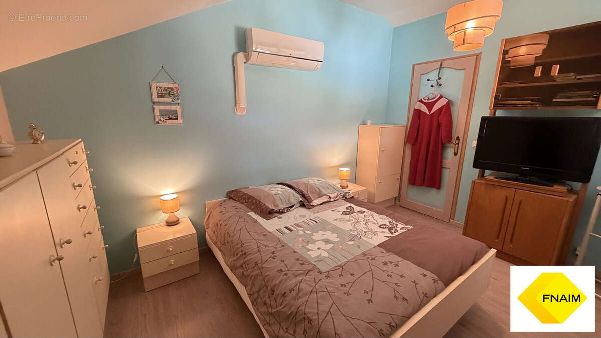 Maison 321 m² à Hautefage-La-Tour  - photo 9