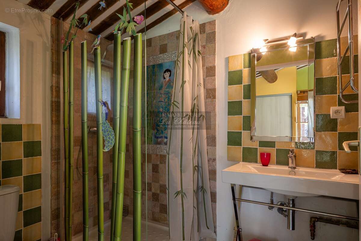Maison à GORDES
