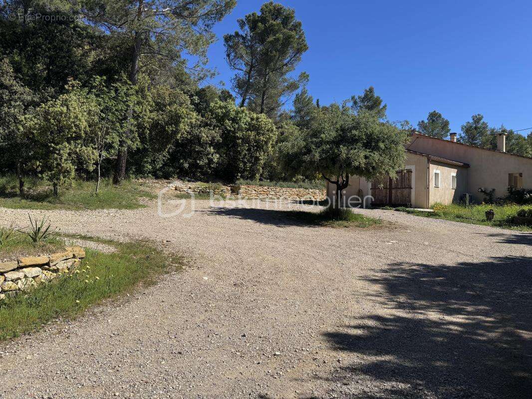 Maison à LA ROQUEBRUSSANNE