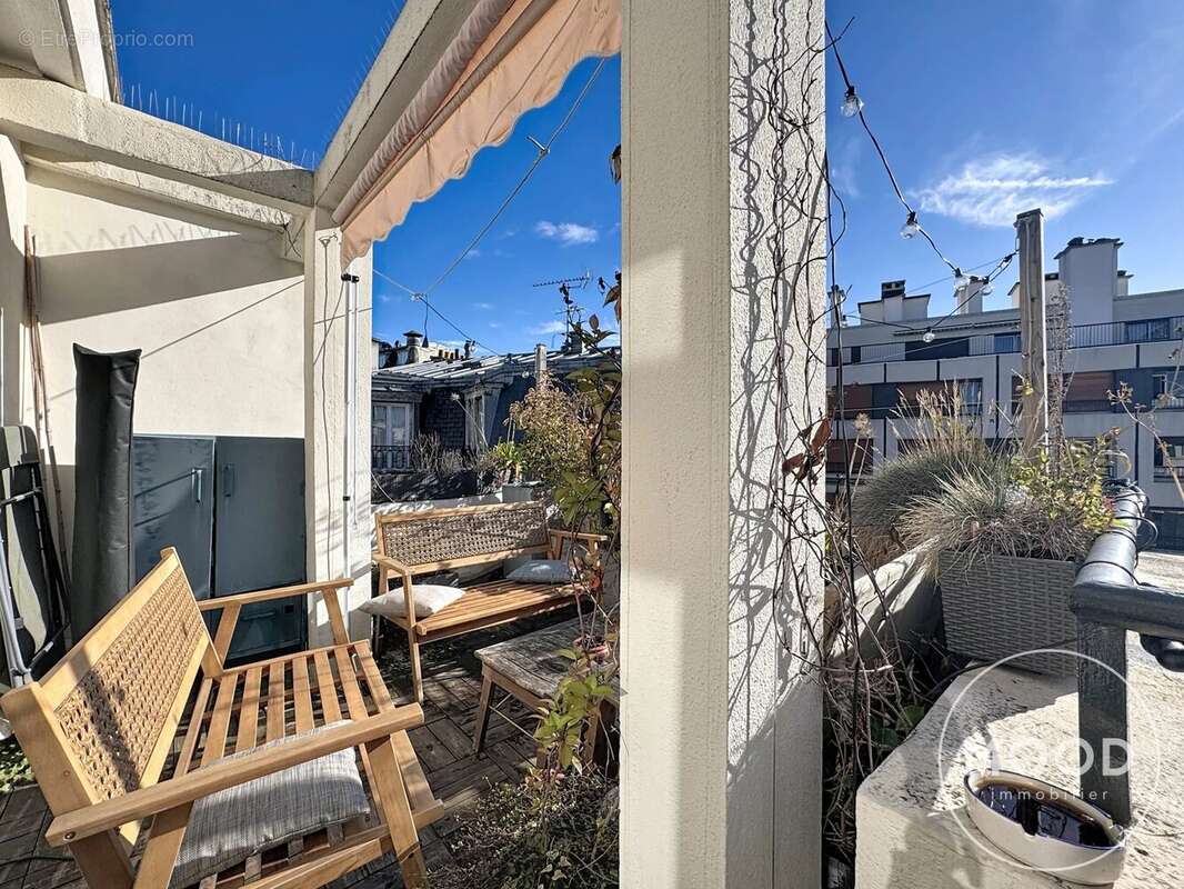 3 pièces en dernier étage avec terrasse et parking - photo 8