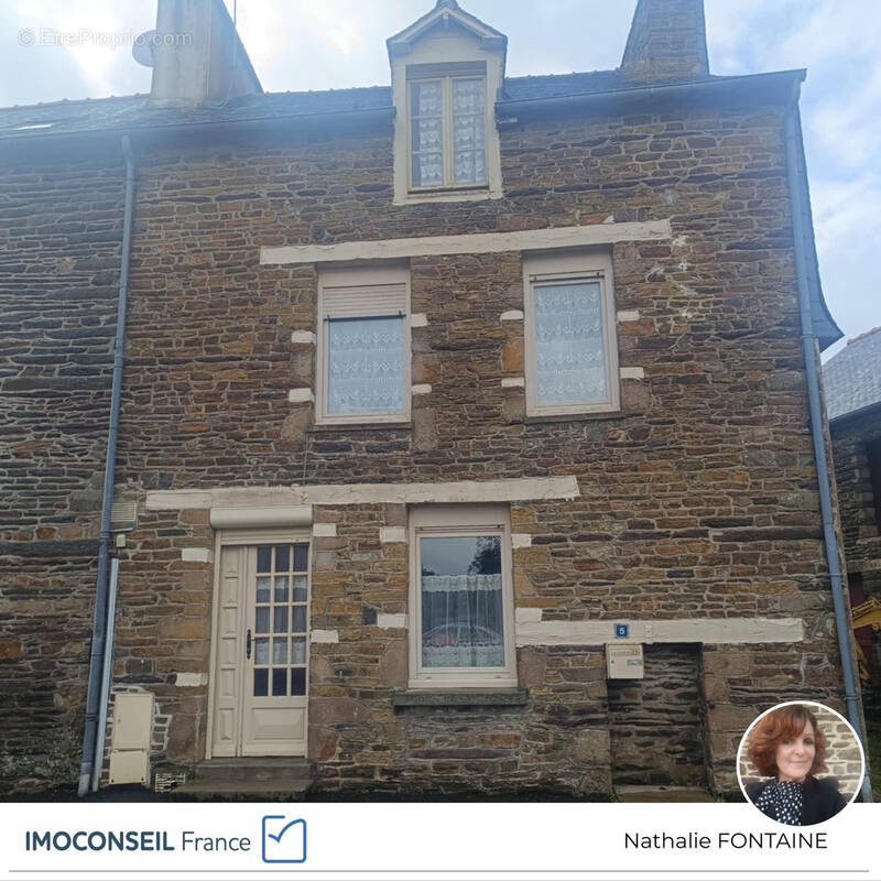 Maison à NEANT-SUR-YVEL