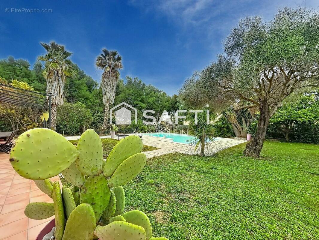 Photo 1 - Maison à CEYRESTE