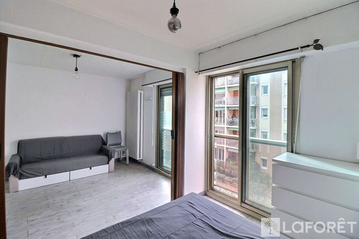 Appartement à HYERES