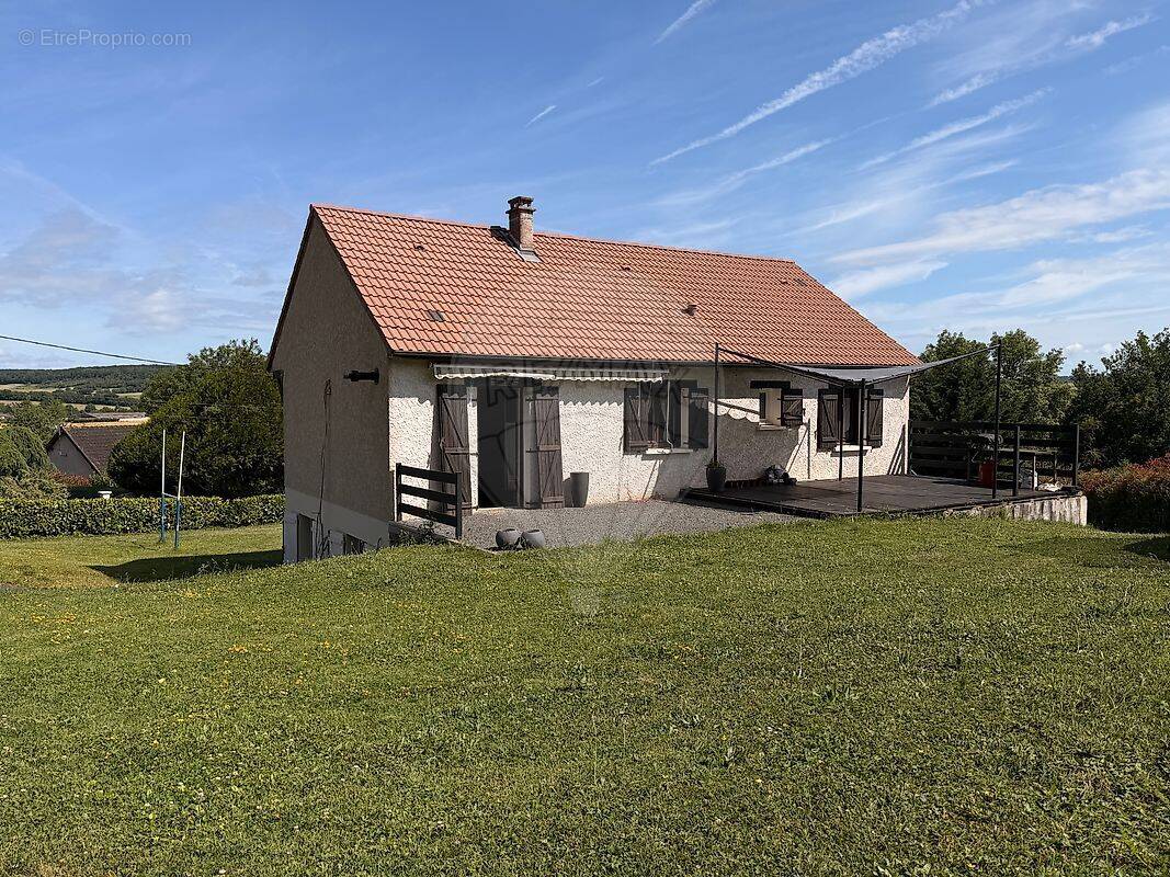 Maison à MONTIGNY-AUX-AMOGNES
