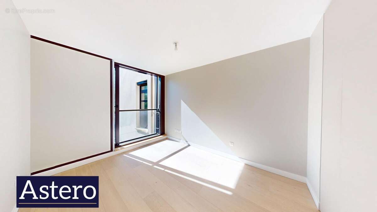 Appartement à VILLE-D'AVRAY