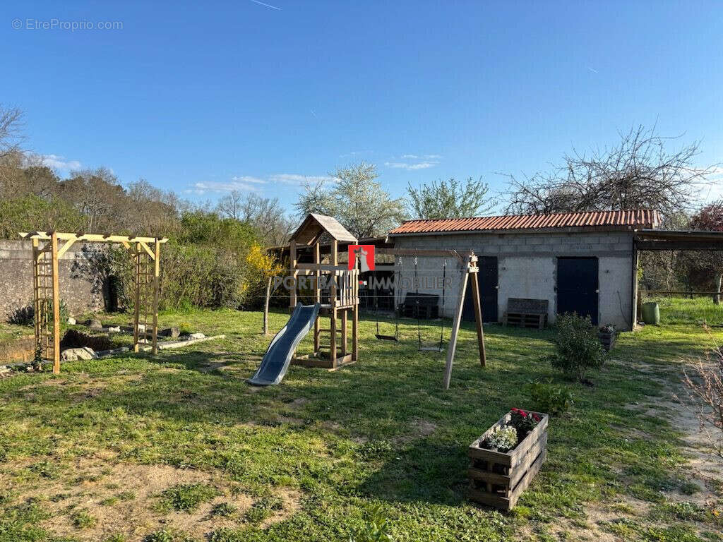 Maison à SAINT-ANDRE-DE-CUBZAC