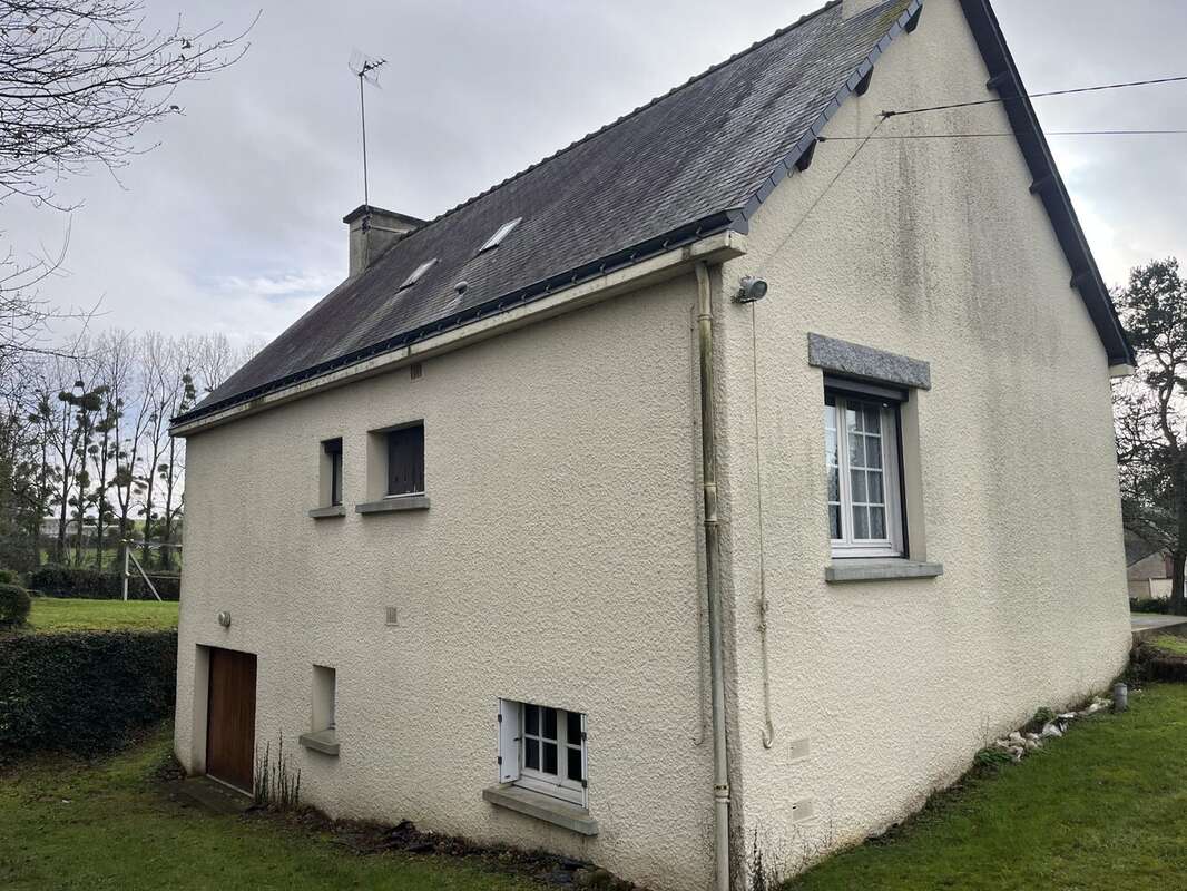Maison à LOYAT