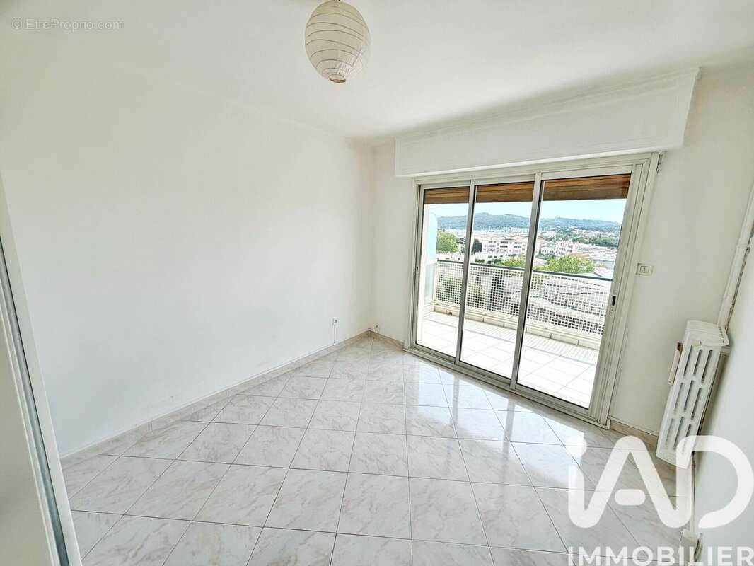 Appartement 70 m² à La Seyne-Sur-Mer  - photo 9
