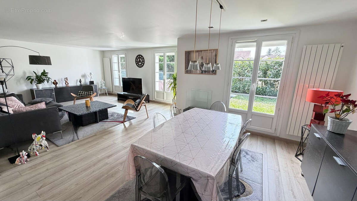 Maison à SOISY-SOUS-MONTMORENCY