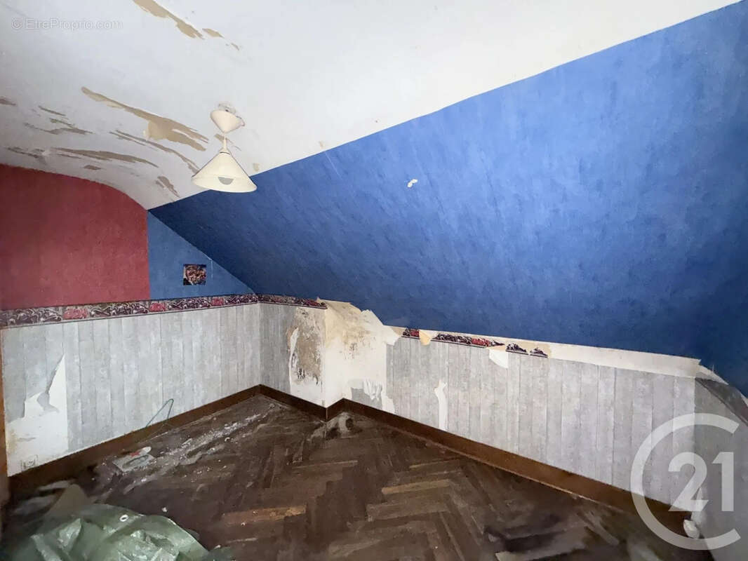 Maison à SAINT-QUENTIN