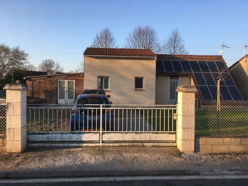 Maison à BIAS