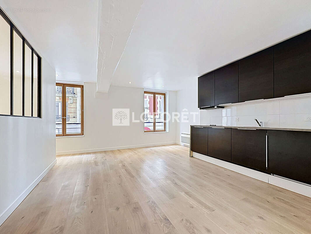 Appartement à SURESNES