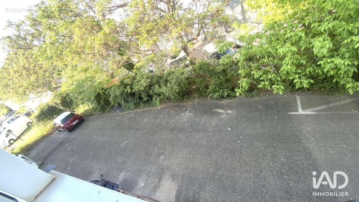 Photo 4 - Commerce à NIMES